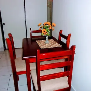 Oaklands Apartment