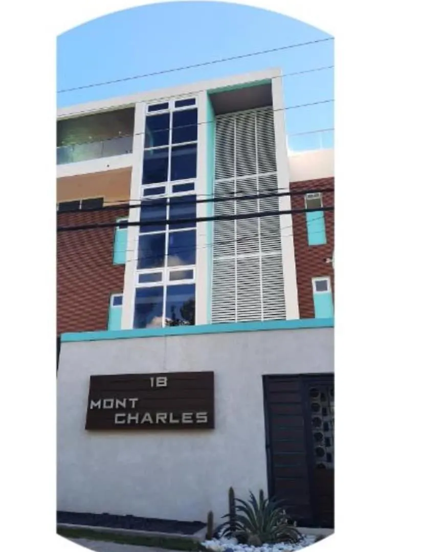 One Bedroom City Apartment With Pool Kingston